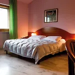 Latini Hotel *