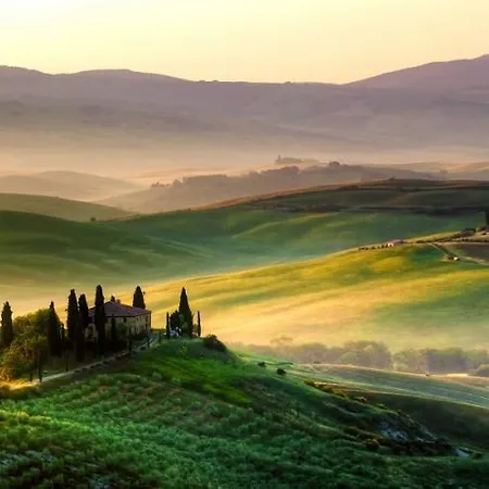 Latini チェルタルド