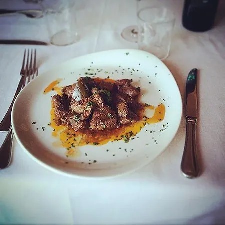 ホテル Latini チェルタルド